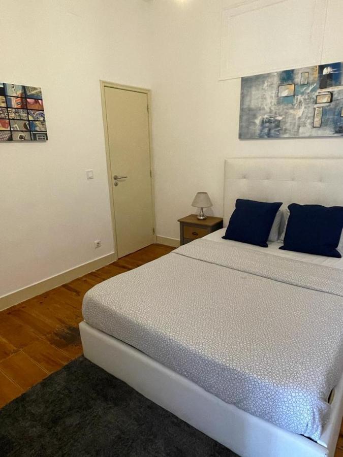 7 Seas 3 Hostel Lisbona Esterno foto