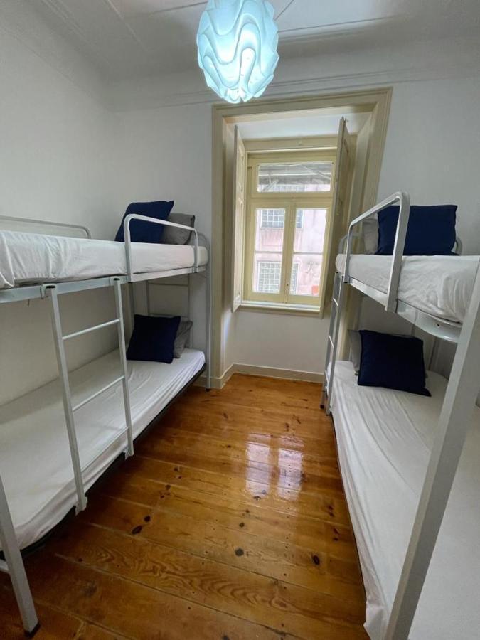 7 Seas 3 Hostel Lisbona Esterno foto